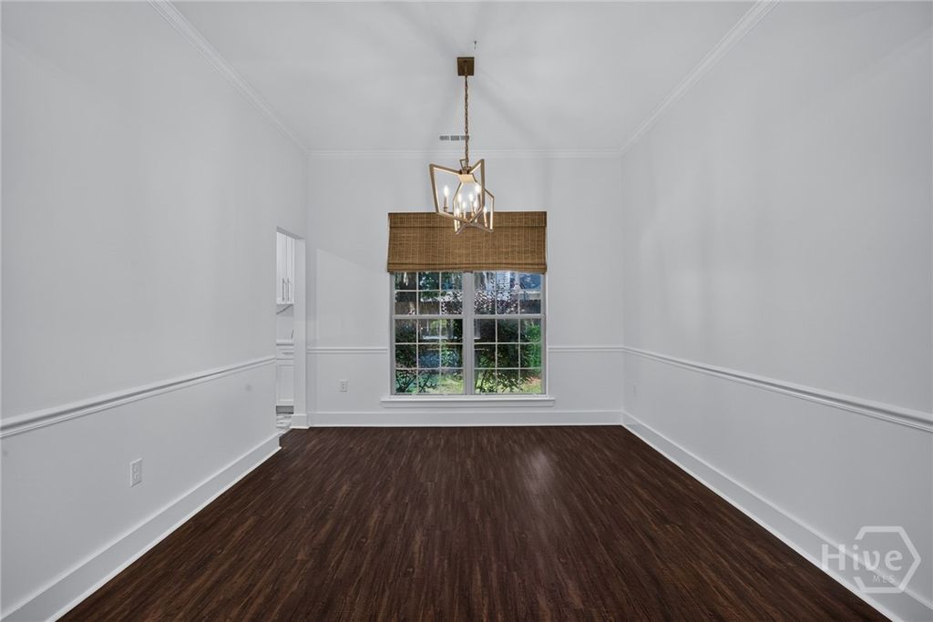 Image 9 of property listing at 119 Blueleaf Court, Savannah, GA 31410
