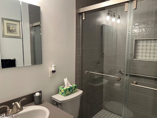 385 Colonial Ave, Union Twp., NJ 07083