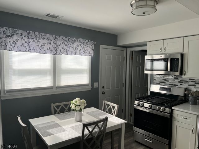 385 Colonial Ave, Union Twp., NJ 07083