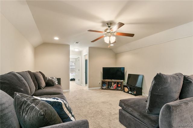 9452 Crete Circle, Tuscaloosa, AL 35406