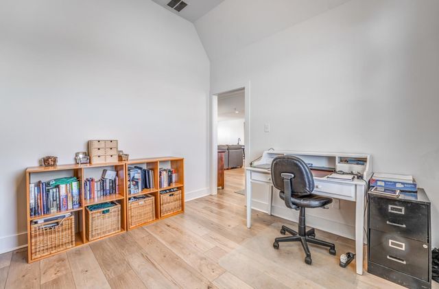 255 HIGHLAND PARK CV, Oakland, TN 38060