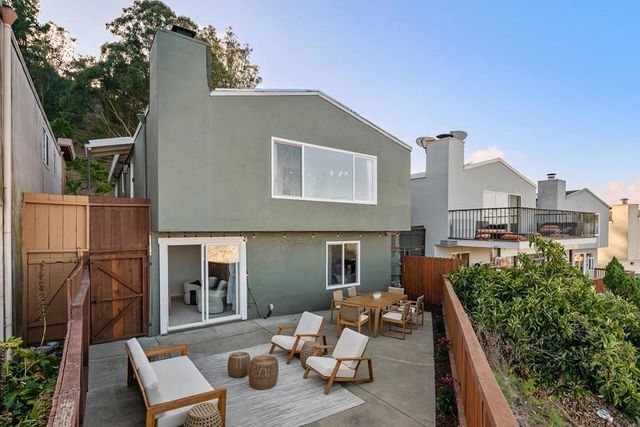 223 Oakridge Drive, Daly City, CA 94014