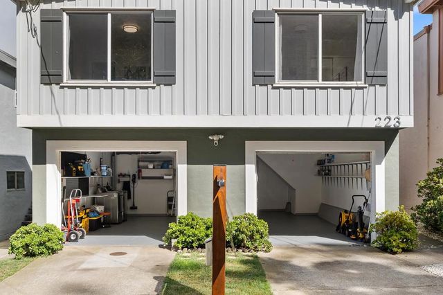 223 Oakridge Drive, Daly City, CA 94014
