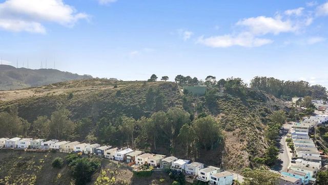223 Oakridge Drive, Daly City, CA 94014
