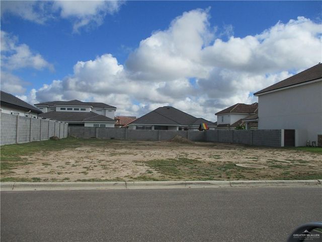 2801 W Hart Street, Edinburg, TX 78539