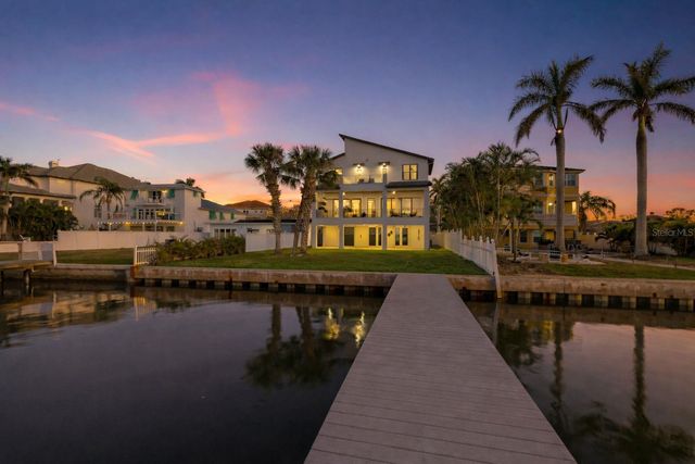 1843 BAYOU GRANDE BOULEVARD NE, St Petersburg, FL 33703