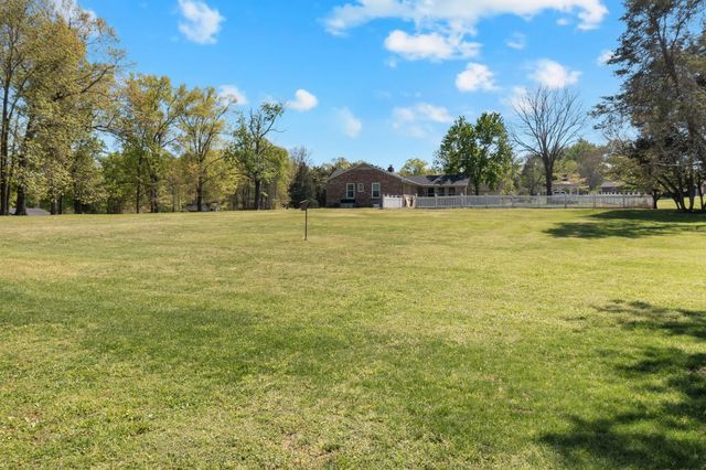 110 Creighton Pl, Shelbyville, TN 37160