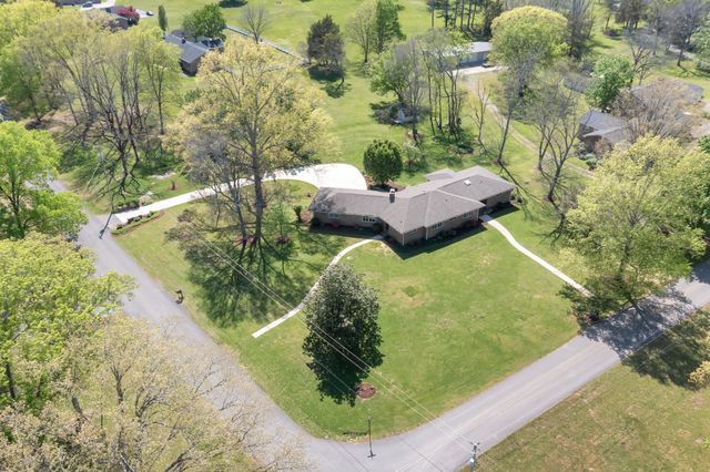 110 Creighton Pl, Shelbyville, TN 37160