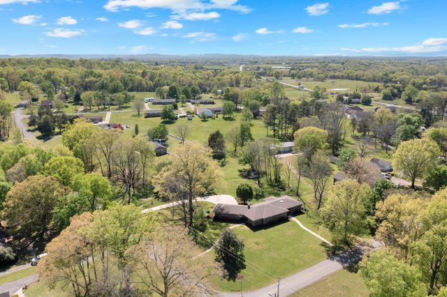 110 Creighton Pl, Shelbyville, TN 37160
