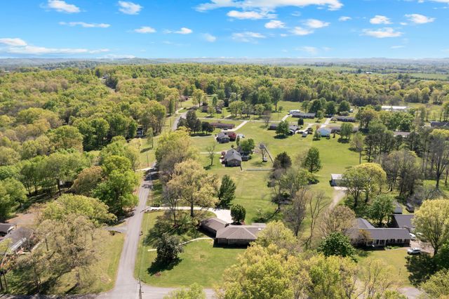 110 Creighton Pl, Shelbyville, TN 37160
