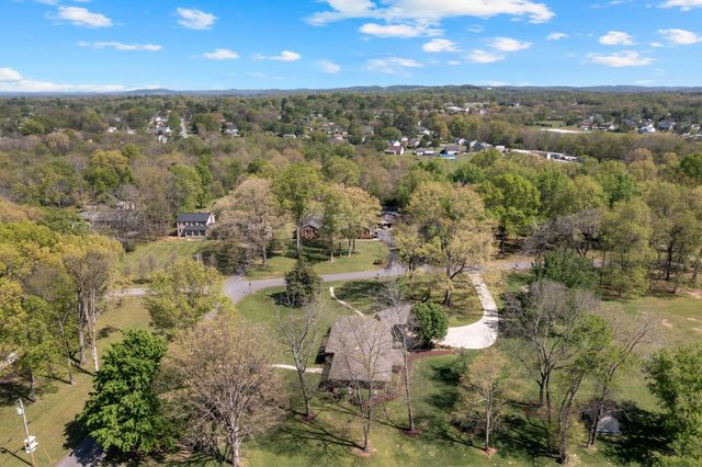 110 Creighton Pl, Shelbyville, TN 37160
