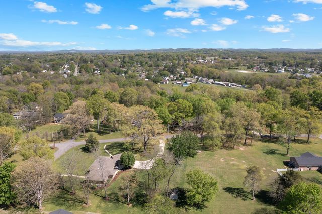 110 Creighton Pl, Shelbyville, TN 37160