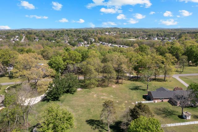 110 Creighton Pl, Shelbyville, TN 37160