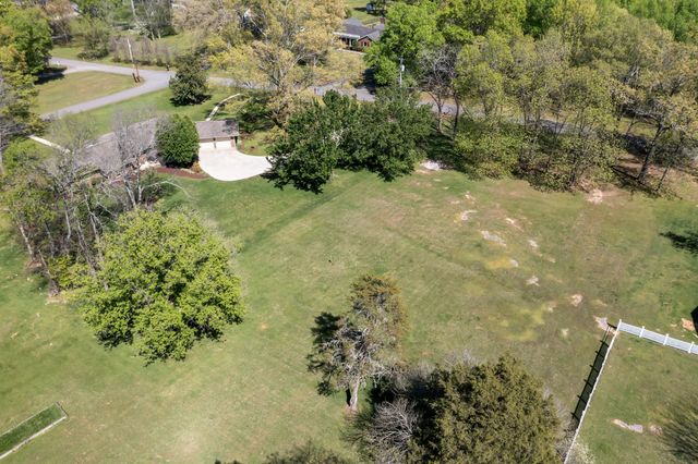 110 Creighton Pl, Shelbyville, TN 37160