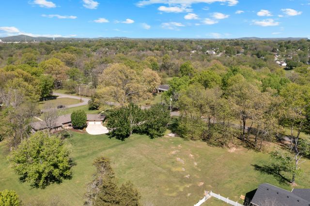 110 Creighton Pl, Shelbyville, TN 37160