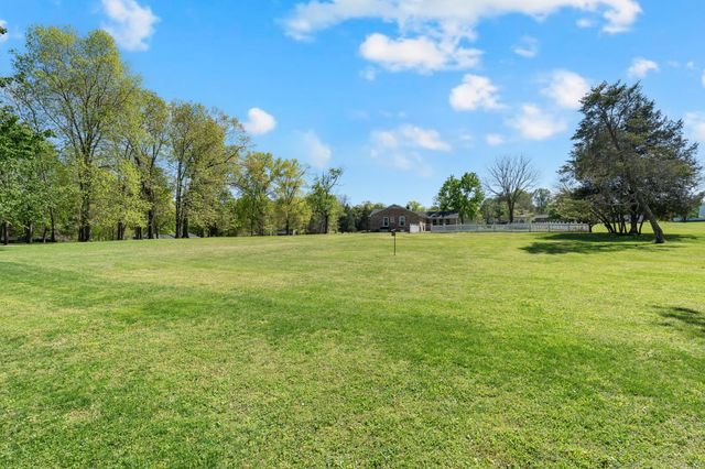 110 Creighton Pl, Shelbyville, TN 37160