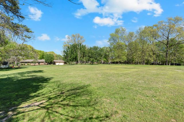 110 Creighton Pl, Shelbyville, TN 37160