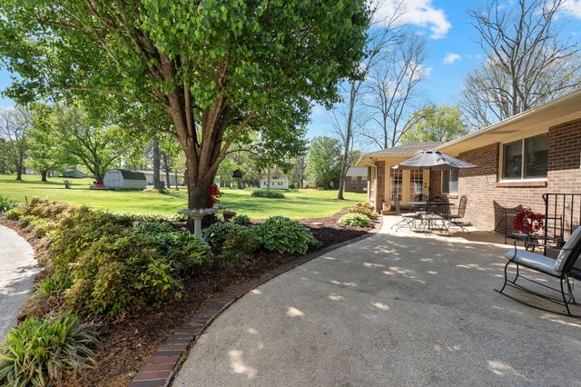 110 Creighton Pl, Shelbyville, TN 37160