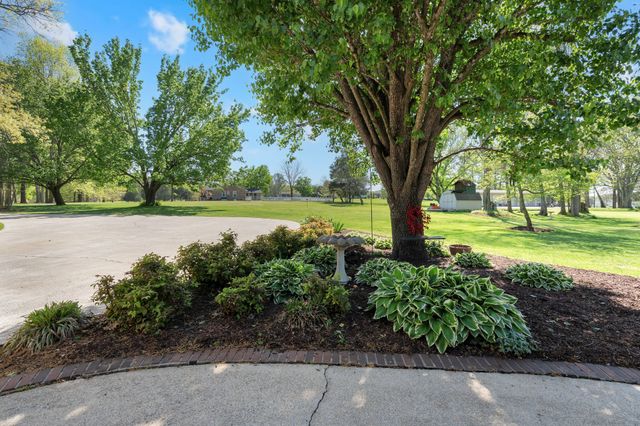 110 Creighton Pl, Shelbyville, TN 37160