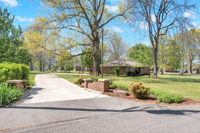 110 Creighton Pl, Shelbyville, TN 37160