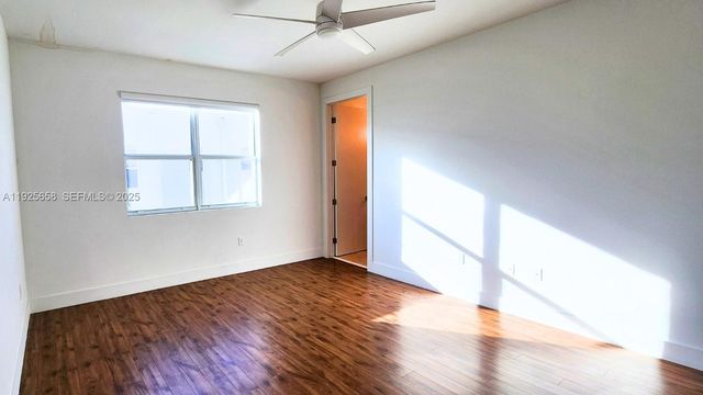 460 NE 35th Ct 4, Oakland Park, FL 33334