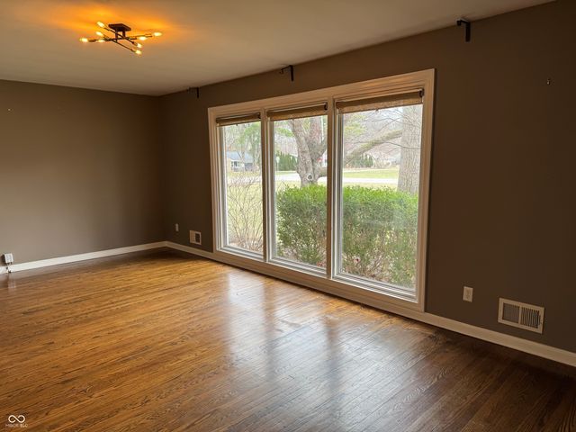 480 E 84th Street, Indianapolis, IN 46240