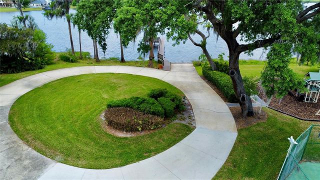 2068 ROBERTS POINT DRIVE, Windermere, FL 34786