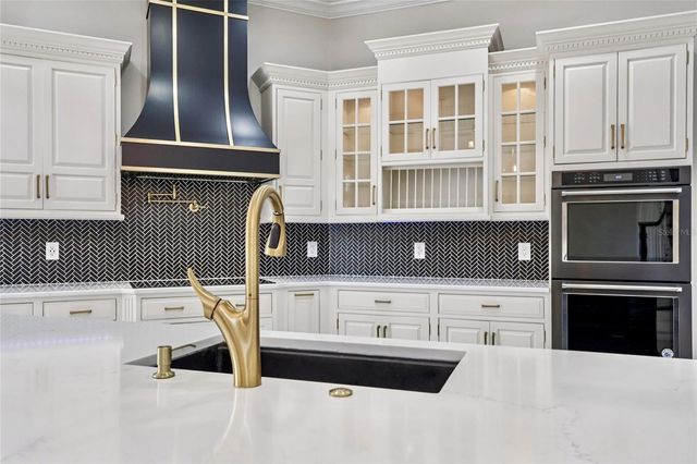 2068 ROBERTS POINT DRIVE, Windermere, FL 34786