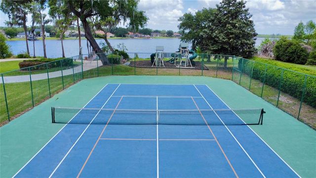 2068 ROBERTS POINT DRIVE, Windermere, FL 34786