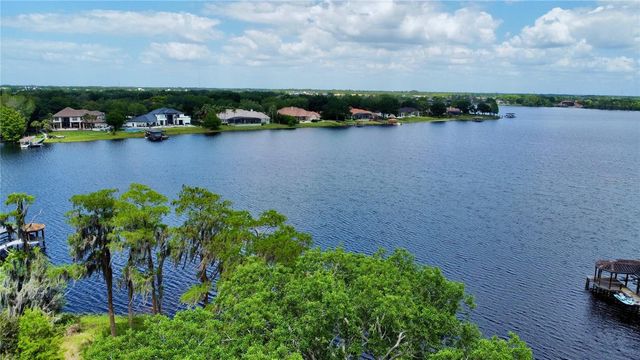 2068 ROBERTS POINT DRIVE, Windermere, FL 34786