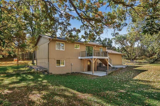 9280 239th Street N, Forest Lake, MN 55025