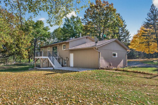9280 239th Street N, Forest Lake, MN 55025