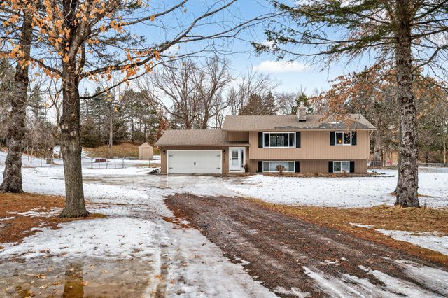 9280 239th Street N, Forest Lake, MN 55025