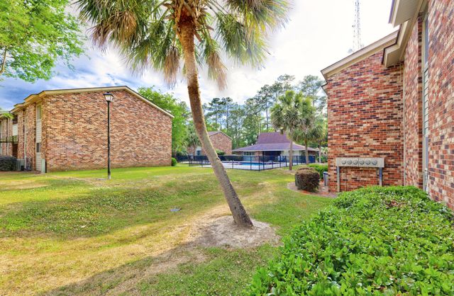 805 Andrea Lane, Hanahan, SC 29410
