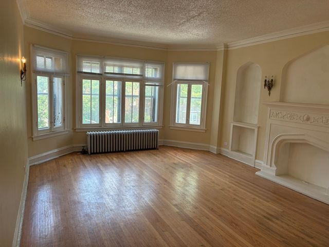 8131 S Kingston Avenue 3N, Chicago, IL 60617