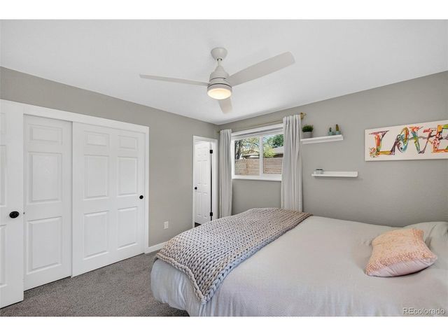 934 S Macon St, Aurora, CO 80012
