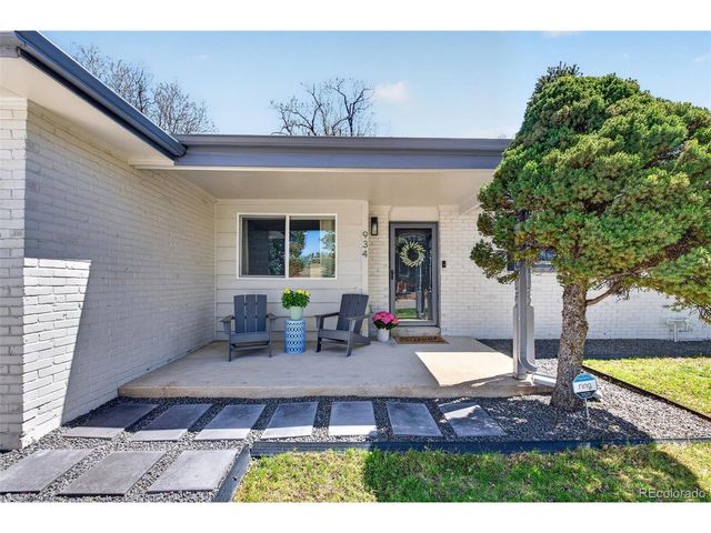 934 S Macon St, Aurora, CO 80012