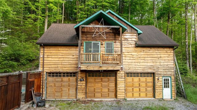 7733 Lower Fishers Road, Victor, NY 14564