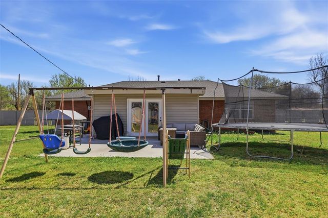 1717 Cherry Lane, Del City, OK 73115