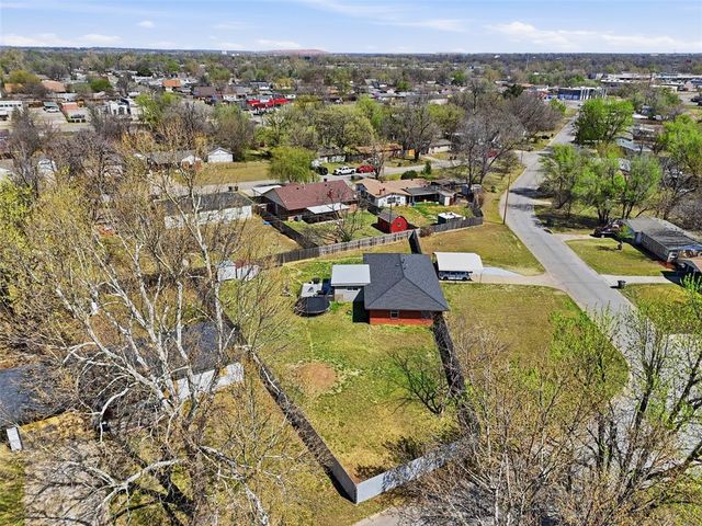 1717 Cherry Lane, Del City, OK 73115