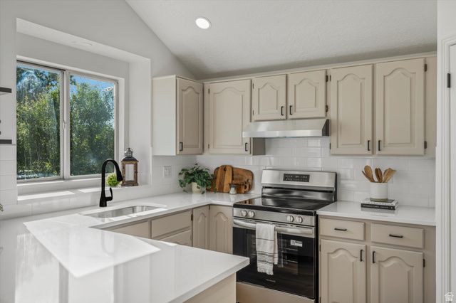 4967 S 3450 W, Roy, UT 84067