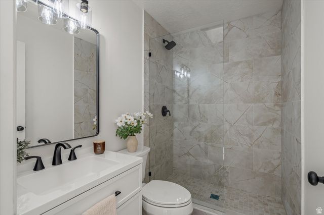 4967 S 3450 W, Roy, UT 84067