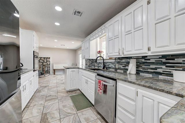 29706 Hardesty Road, Mcloud, OK 74851