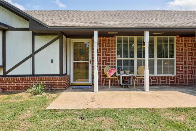 29706 Hardesty Road, Mcloud, OK 74851