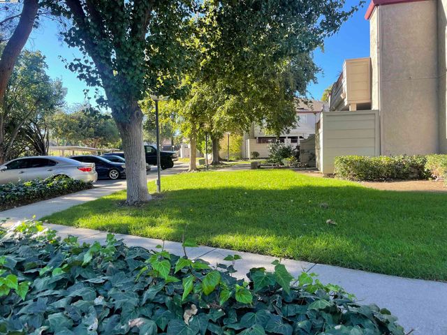 7 LANCASTER CIRCLE 137, Bay Point, CA 94565