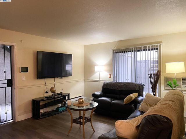 7 LANCASTER CIRCLE 137, Bay Point, CA 94565