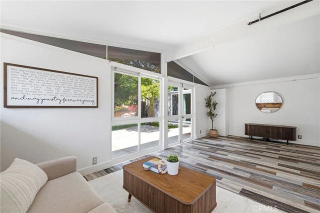 196 Santa Clara Drive, Vista, CA 92083