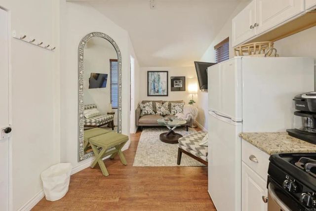 205 C Avenue, Coronado, CA 92118