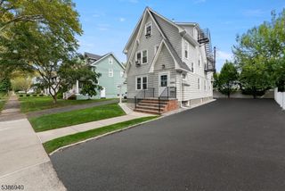 11 Evergreen Ave, Bloomfield Twp., NJ 07003