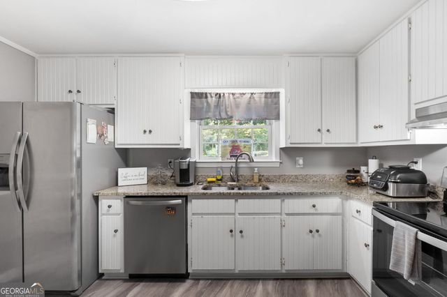 110 Ridge Street, Locust Grove, GA 30248